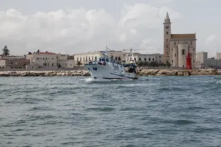 Cattedrale di Trani e peschereccio