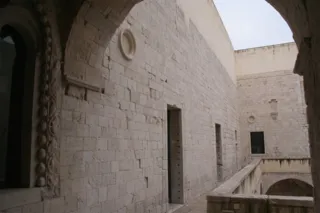 Cortile in pietra
