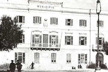 Piazza Cesare Battisti 900