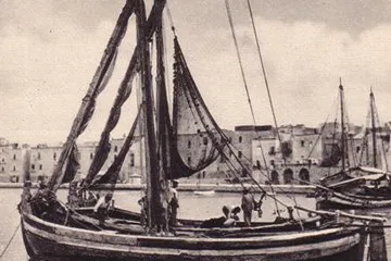 Immagine storica del porto di Trani