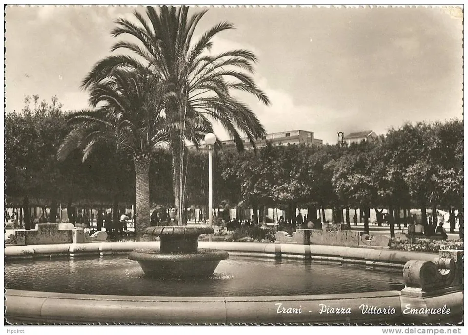 Cartolina d'epoca della villa