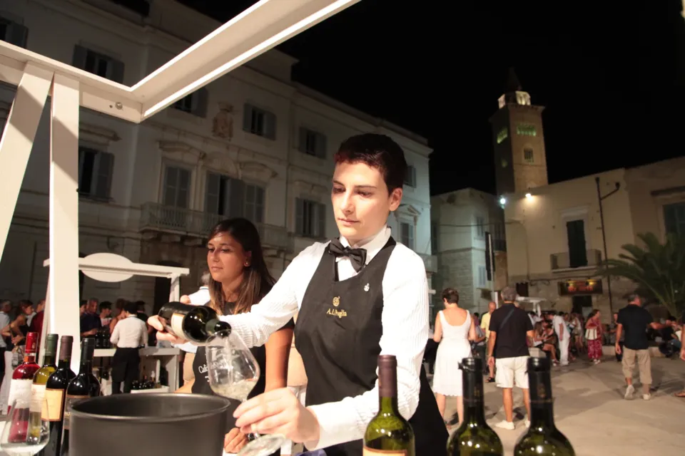 Sommelier al bancone