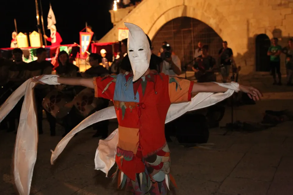 La rievocazione medievale dedicata a re Manfredi a Trani