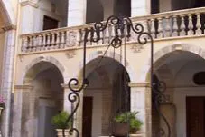 Palazzo Arcivescovile (Palazzo Rogadeo)