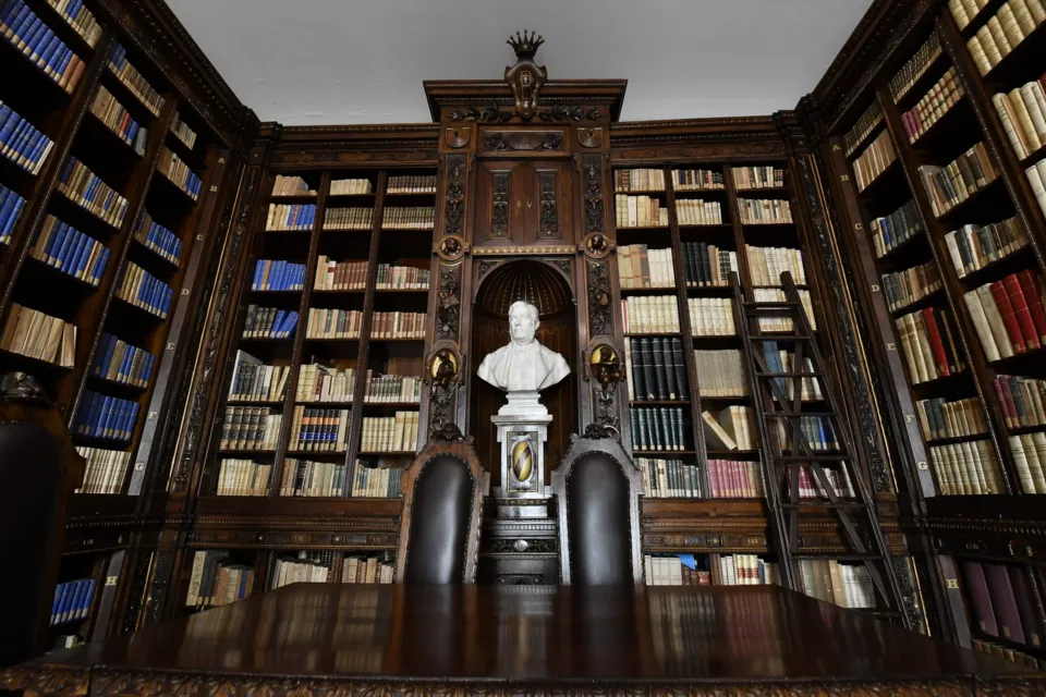 La Biblioteca comunale Giovanni Bovio a Trani