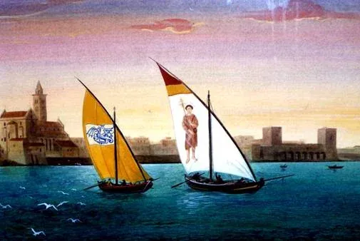 Dipinto con due imbarcazioni a vela, una con vela gialla e una con vela bianca recanti immagini sacre, davanti al profilo della città con il campanile della Cattedrale
